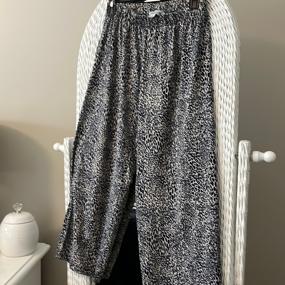 Le Mer Luxe wide leg capris - navy and cream.